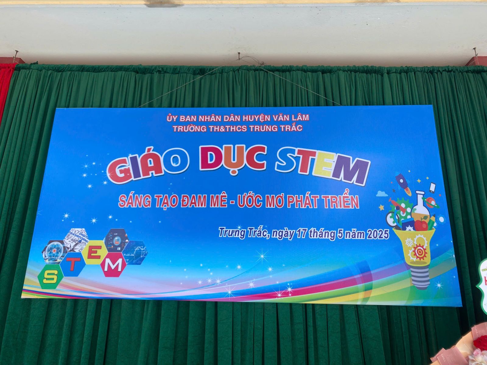 NGÀY HỘI STEM  – SÁNG TẠO ĐAM MÊ, ƯỚC MƠ PHÁT TRIỂN