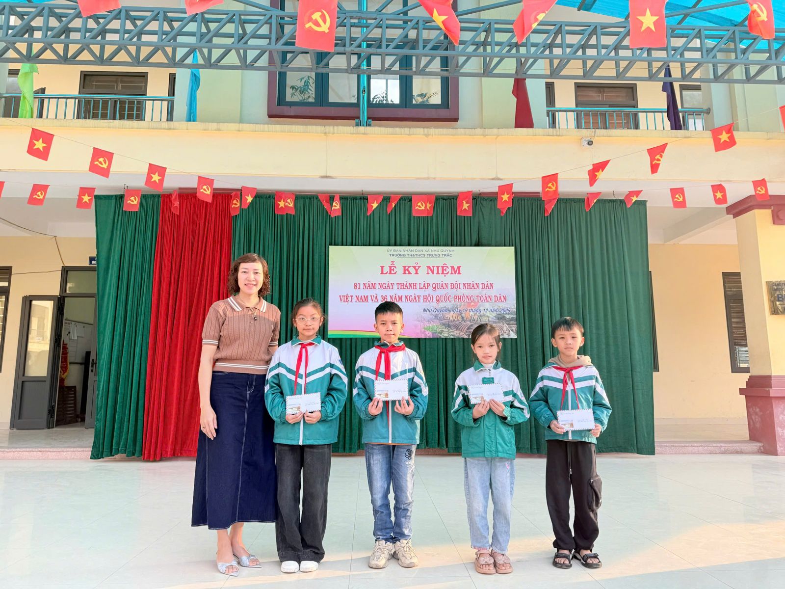 CHÀO MỪNG NGÀY THÀNH LẬP QĐND VIỆT NAM 22 - 12